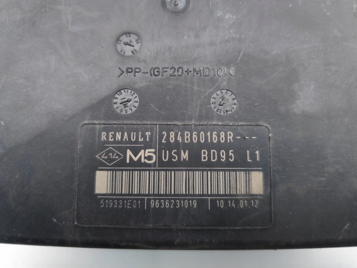 BOÎTE FUSIBLES MODULE USM RENAULT MEGANE III 284B60168R