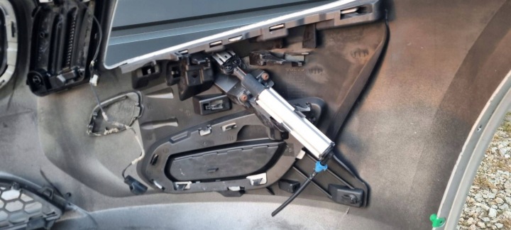 PARE-CHOCS AVANT AVANT 481 S60 II V60 I