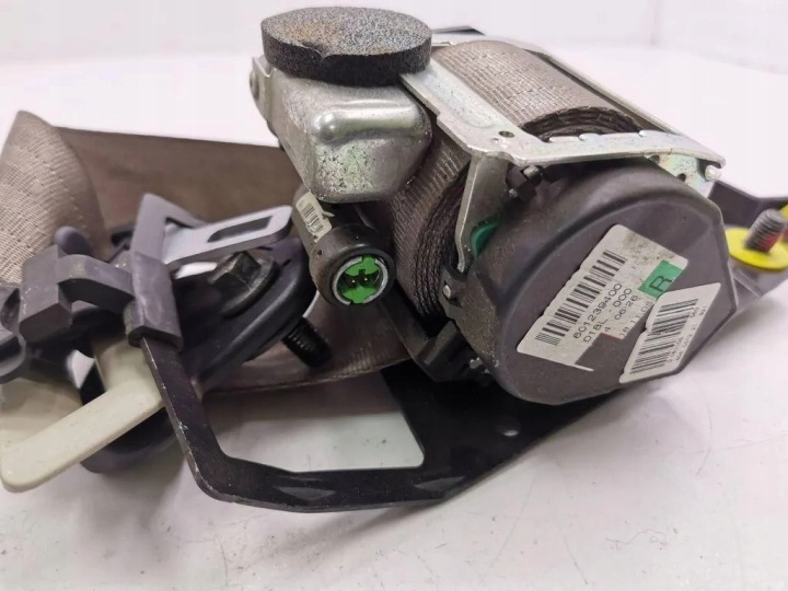 CEINTURE DE SÉCURITÉ ARRIÈRE DROIT VOLVO XC90 I 30661931 2.4L DIESEL 136KW 2007