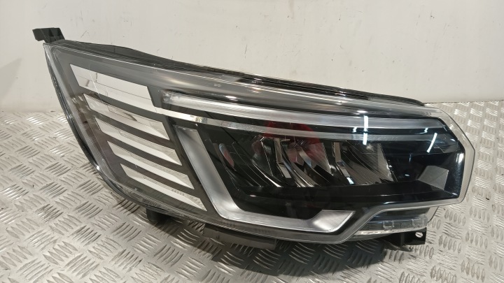 RENAULT TRAFIC III LIFT 21-26 COMPLET LED 260102899R 260601790R ORIGINAL LE+PR