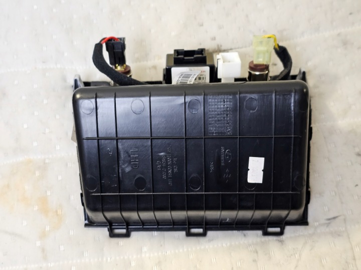 PANNEAU PRISE ENTRÉE TRANSMISSION USB AUX CENDRIER BOÎTE À GANTS HYUNDAI TUCSON II