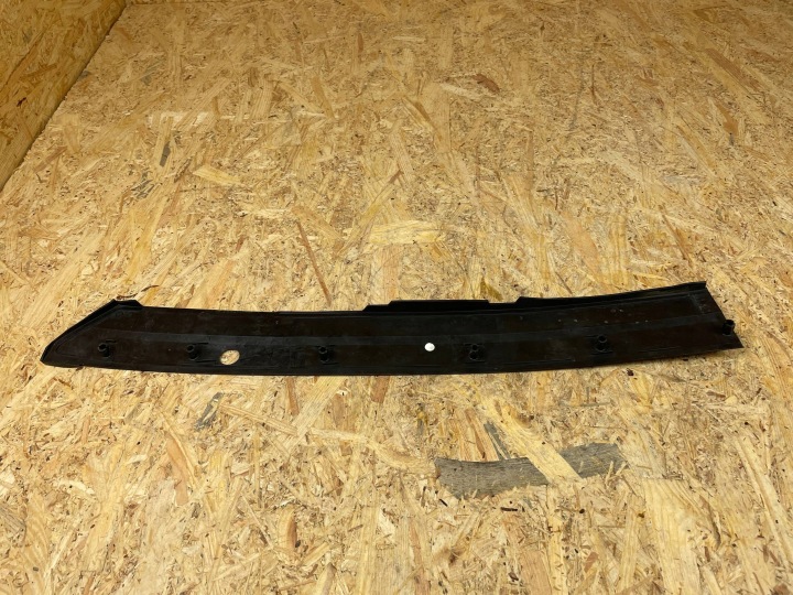 REVÊTEMENT PROTECTION JOINT D'ÉTANCHÉITÉ GARDE-BOUE AVANT DROITE AUDI A7 C8 4K 4K8820582 18-