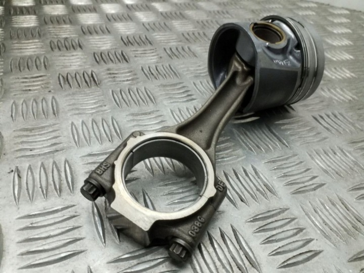 2000 VOLKSWAGEN GOLF IV PISTON AVEC BIELLE 79L69M