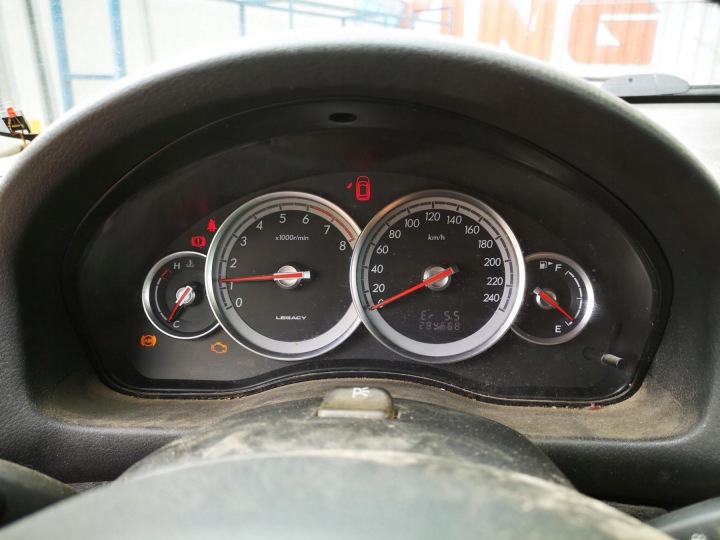 SUBARU LEGACY COUSSINS MOTEUR ET COUSSINS BOÎTE DE VITESSES 2004 2.0L 41022