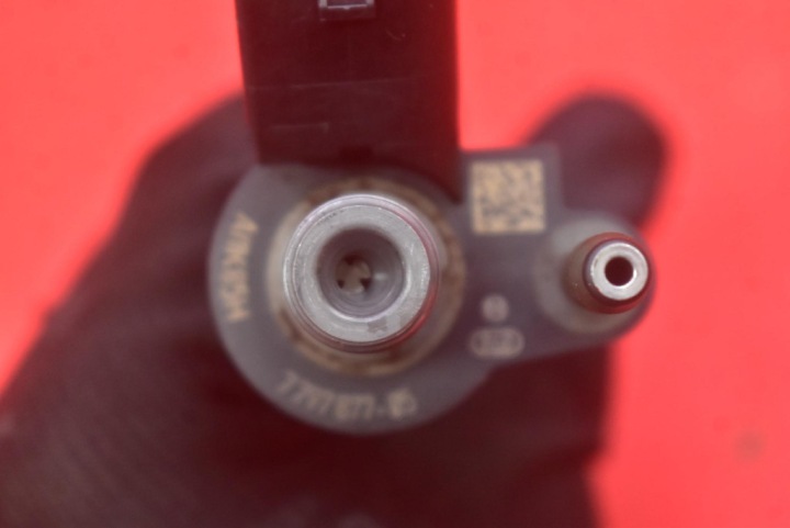 INJECTEUR INJECTEUR TEST 7797877-05 BMW E60 E61 2.0 D 177 KM 07-10