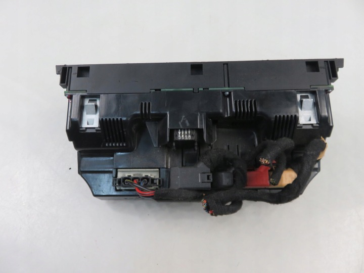 CLIMATISEUR AUDI A6 (4F2, C6) 4F1820043AC 5HB00883309