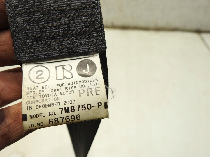 CEINTURE DE SÉCURITÉ GAUCHE AVANT LEXUS IS II 0435025