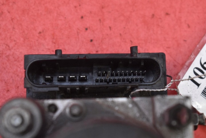 POMPE ABS 27534SA071 SUBARU FORESTER 2 II 2.5 B 230 KM 4X4 LIFT 05-08