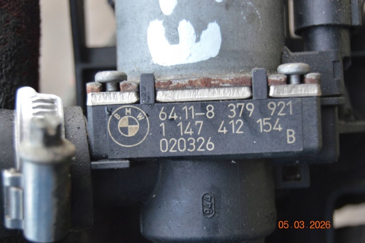 POMPE CIRCULATION LIQUIDE CHLODNICZEGO 64118379921 BMW E46