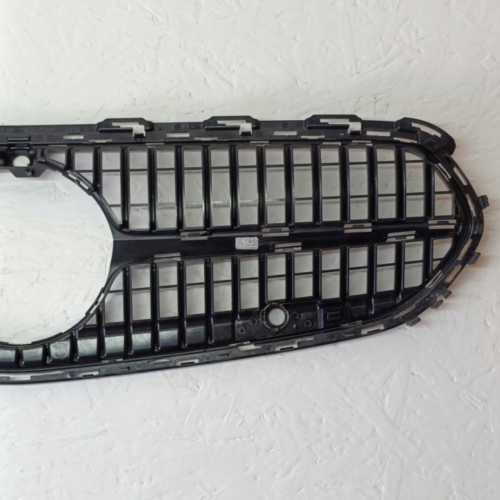 MERCEDES C-KLASA W206 GRILLE CALANDRE RADIATEUR AVANT AVANT A2068883900