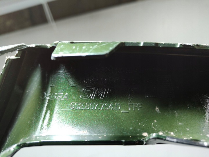 PORSCHE 911 992 MOULURE PARE-CHOCS AVANT DROITE