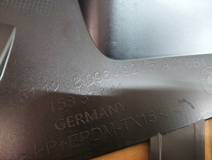 DIFFUSEUR SPOILER ARRIÈRE PARE-CHOCS BMW I4 G26 KIT 8096492 BONNES CONDITIONS