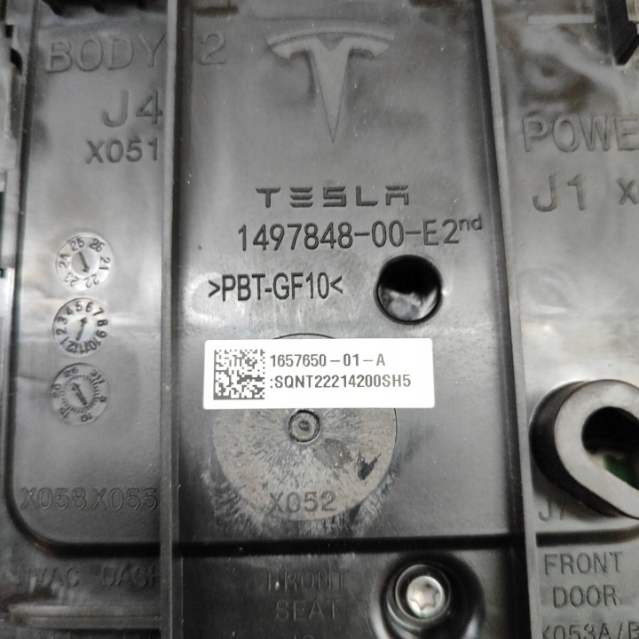TESLA MODÈLE Y 2023 CONTRÔLEUR MODULE CONFORT