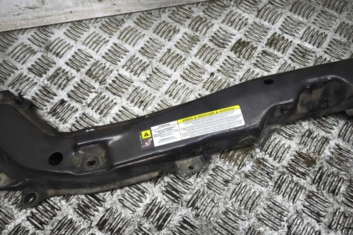 SUPÉRIEURE PIÈCE PANNEAU AVANT CHRYSLER GRAND VOYAGER V (RT) PP023002AB 2.8L