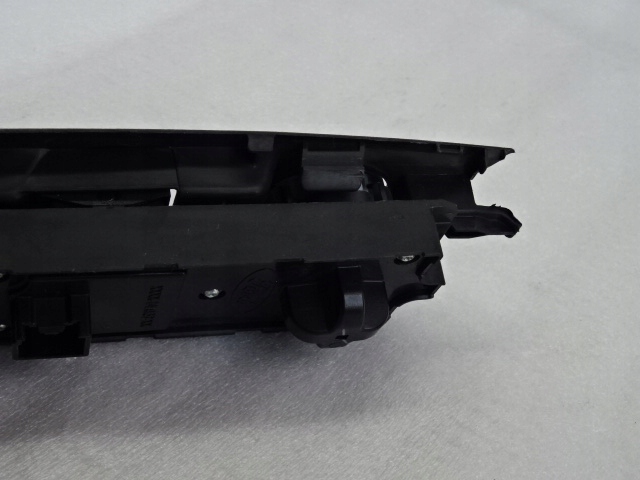 FORD FOCUS MK3 PANNEAU COMMUTATEUR VITRES GAUCHE AVANT BM51-A240A41-DDW
