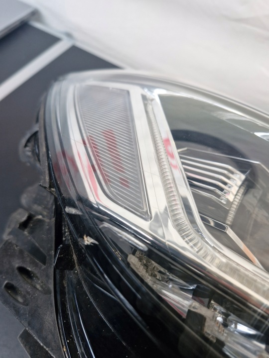 VW TOURAN 5TB COMPLET LED PHARE DROITE 5TB941082