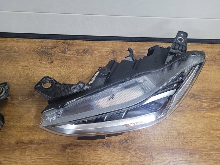 GHIBLI M157 RESTYLING JUEGO FAROS PARTE DELANTERA FUL LEED 