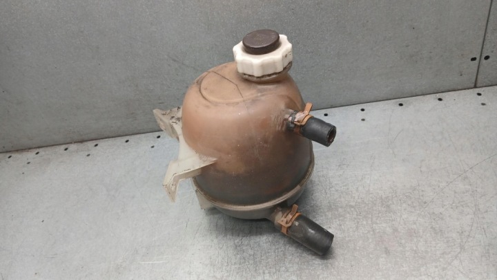 RÉSERVOIR LIQUIDE CHLODNICZEGO RENAULT MEGANE I 1.4B 99-03R 7700839184
