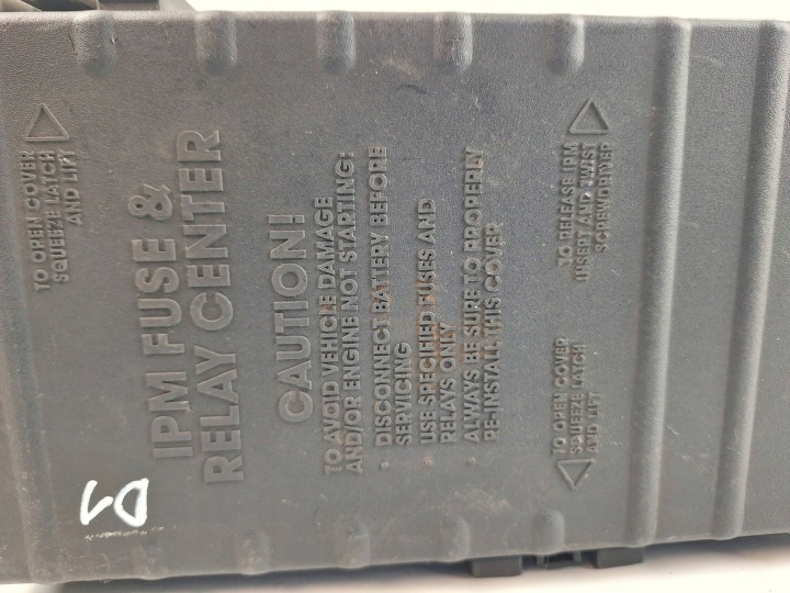 BOÎTE FUSIBLES CHRYSLER VOYAGER II (ES) P05144509AF 2.8L DIESEL