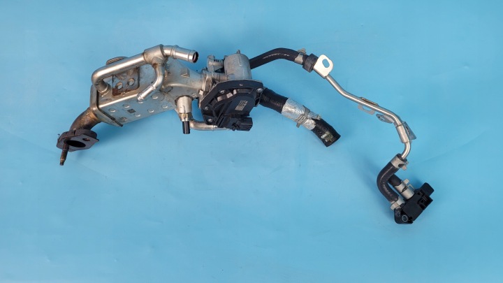 KIA SPORTAGE V 23R 1.6 T-GDI RADIATEUR GAZ D'ÉCHAPPEMENT EGR 28410-2M460 28400-2M401