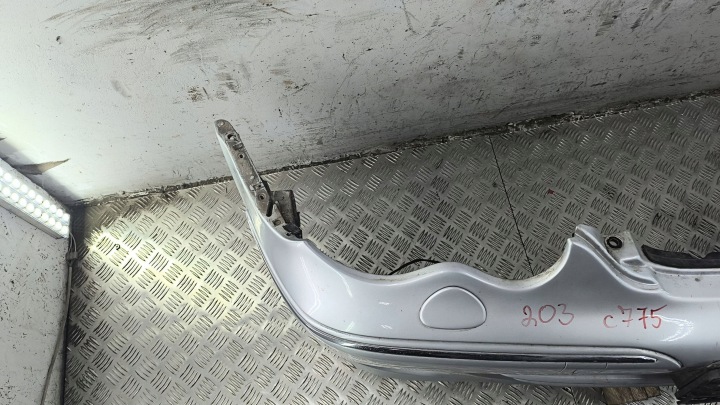 MERCEDES-BENZ C W203 PARE-CHOCS AVANT A2038853125 2005