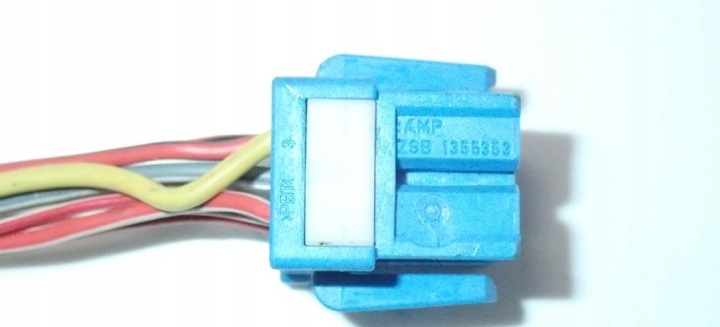 PUCE PUCE RACCORD BLEUE AUDI A6 8D0937733D