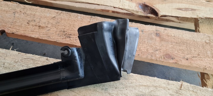 MUSTANG VI LIFT GT MOULURE PORTES RACLOIR VITRES GAUCHE FR3B-6321435-AG