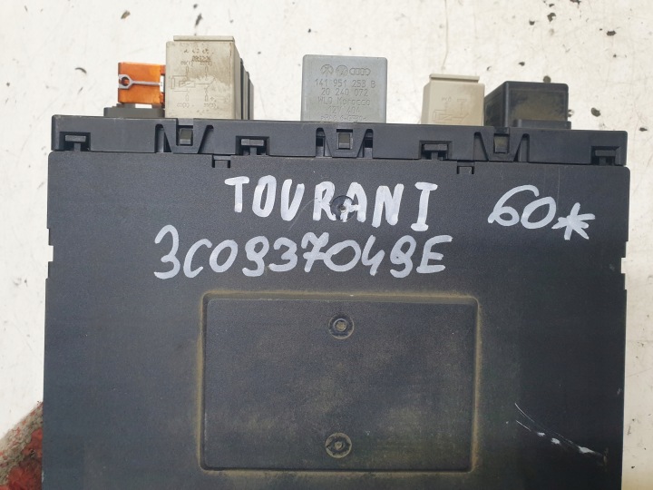MODULE BORDNETZ VW TOURAN I 3C0937049E