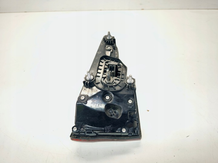 PHARE DROIT ARRIÈRE DANS COUVERCLE DE COFFRE LED AUDI A4 B9 BERLINE 8W5945094G