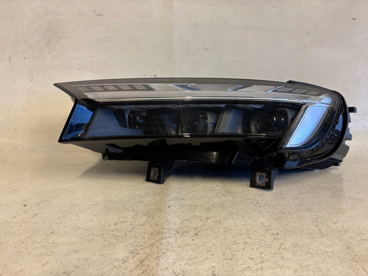 AUDI SQ7 Q7 LIFT 4M PROJECTEUR LASER GAUCHE PHARE GAUCHE 4M0941085D