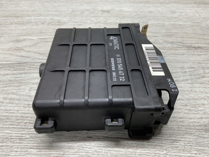 MODULE CONTRÔLEUR 4-MATIC MERCEDES-BENZ W124 300E 300TE 0105454732