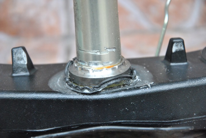 ÉTAGÈRE INFÉRIEURE SUSPENSIONS SUZUKI GSX-R 1000 L2 L1 L0