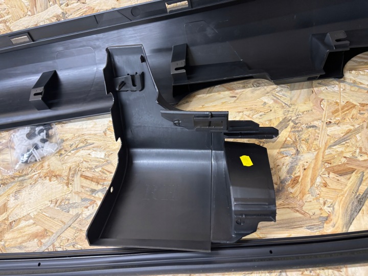VOLVO XC60 08-13 MOULURE SEUIL DROITE NEUF ORIGINAL 31349588