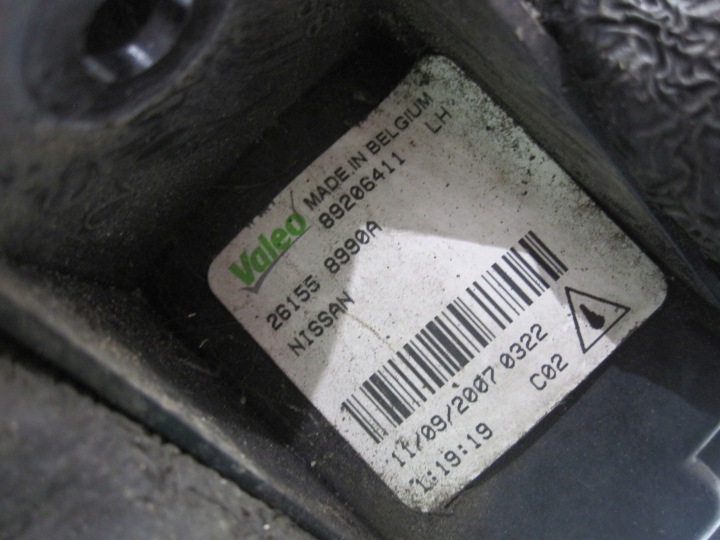 NISSAN QASHQAI I LIFT PHARES ANTIBROUILLARD GAUCHE 261558990A 89206411