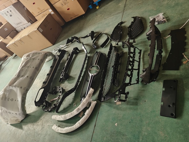 BODYKIT MERCEDES GLE W166 2015-2018 STYLE GLE63 AMG
