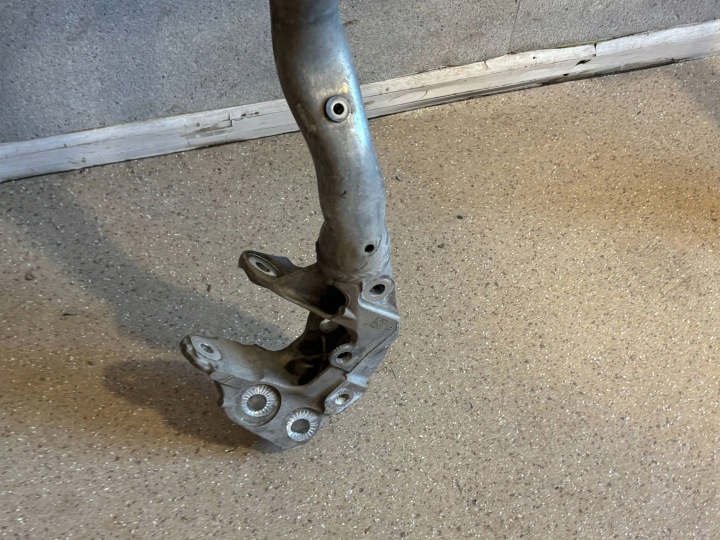 CHÂSSIS AVANT PORSCHE MACAN (95B) 8R0399315J