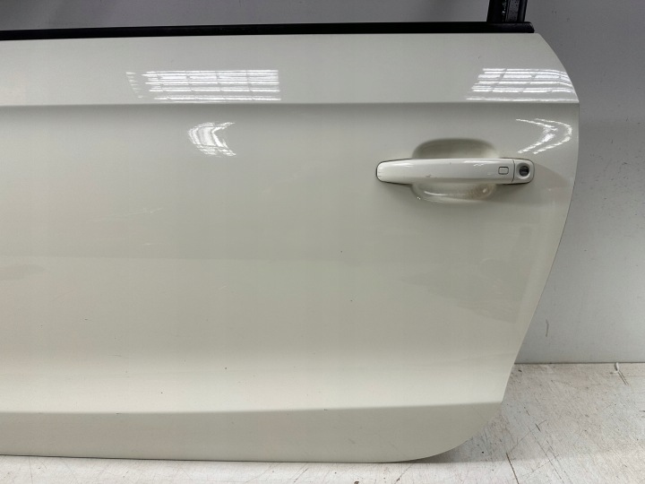 PORTES GAUCHE AVANT AUDI A1 8X 2010- 3-DRZWIOWA COULEUR LF5B