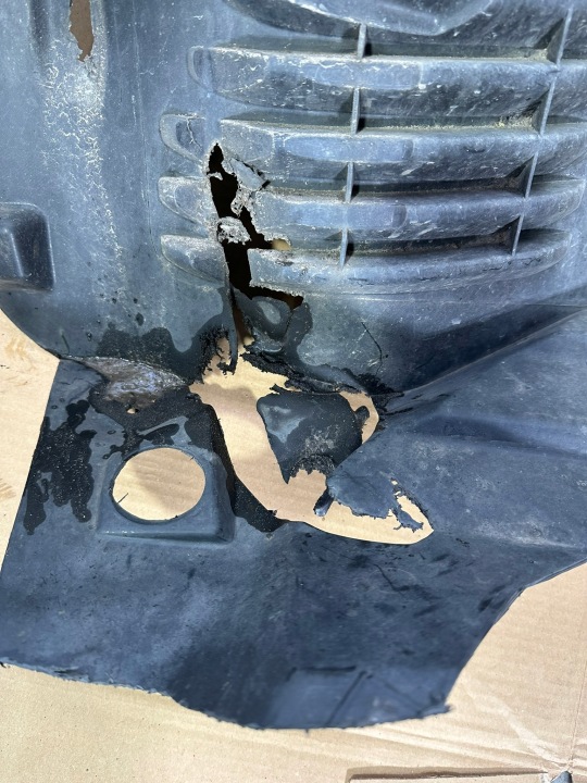PASSAGE DE ROUE DROIT AVANT DROIT AVANT MERCEDES CLS W218 COMPLET