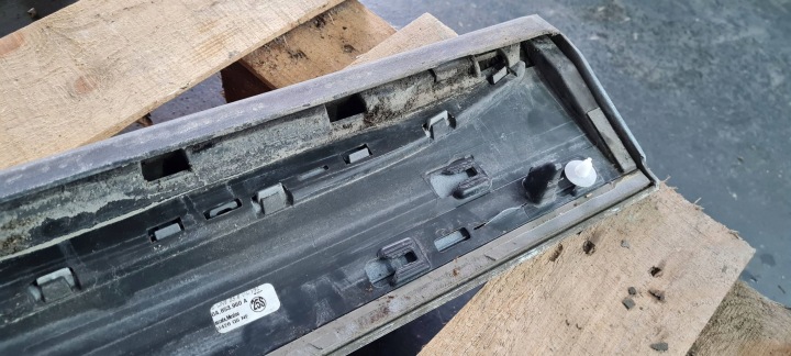 Q5 80A MOULURE PORTES REVÊTEMENT DROITE DROIT AVANT LY9C 80A853960A
