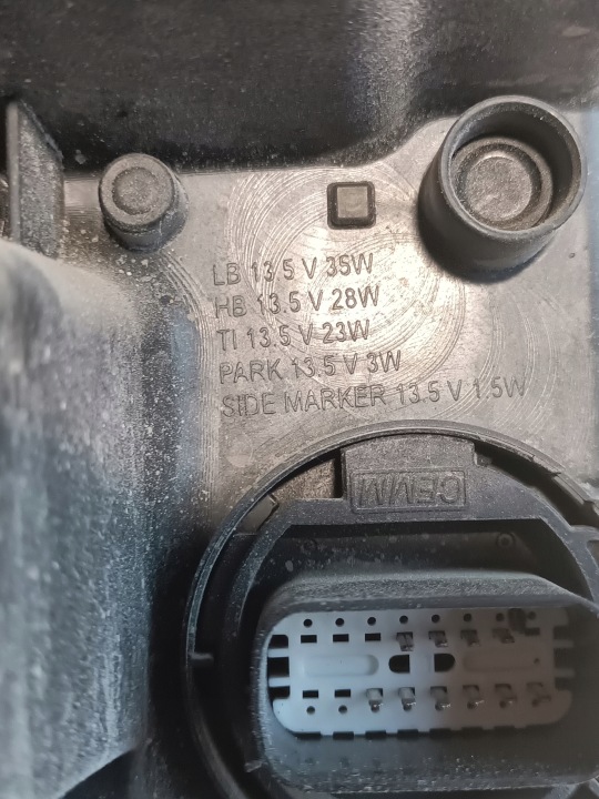 PHARE AVANT GAUCHE DODGE RAM 1500 2019-