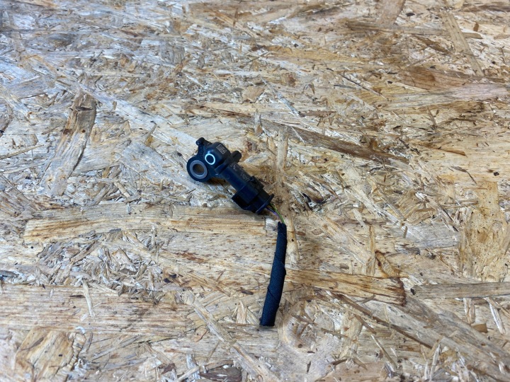 CAPTEUR COUP PUCE VOLVO XC40 II C40 32381890 2017-