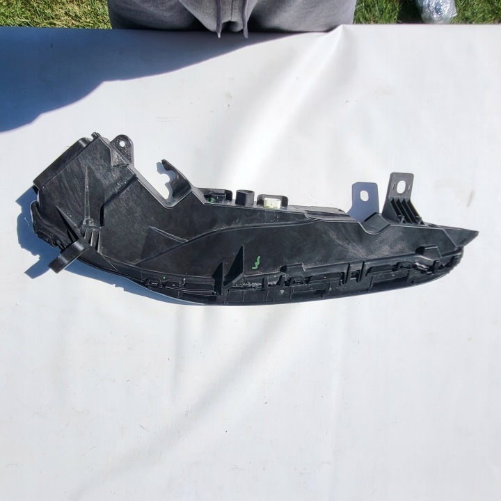 BMW X7 G07 HEADLIGHT/HEADLAMP 20230610 5A20A05