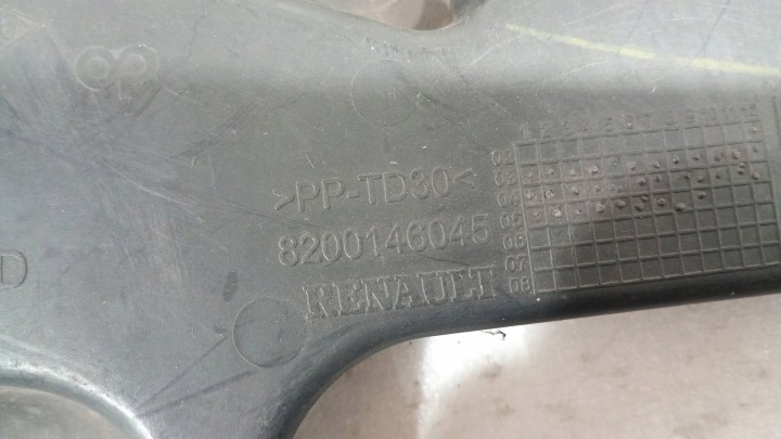 RENAULT MEGANE II 2005 ARRIÈRE CÔTÉ DROITE ÉLÉMENTS DE FIXATION