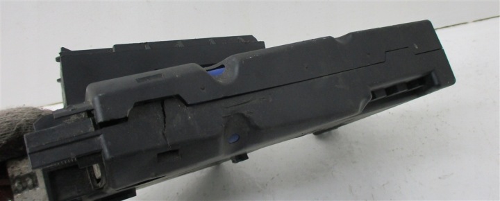 SERRE-CÂBLE MODULE BATTERIE MERCEDES W204 A2075402550