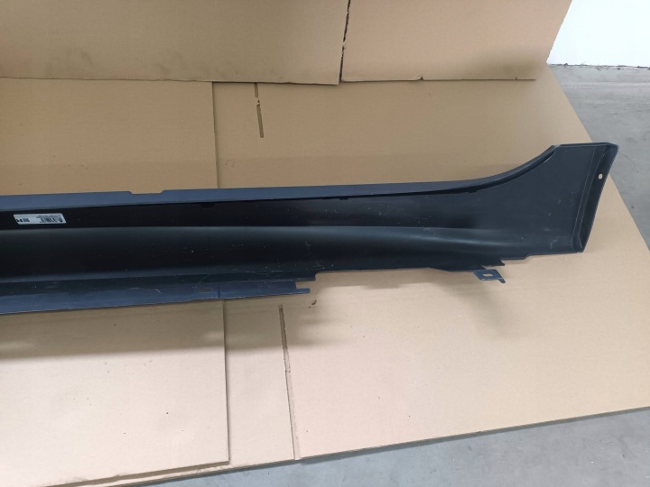 REVÊTEMENT SEUIL DROITE BMW 2 F46 SEUIL DROIT MODULE
