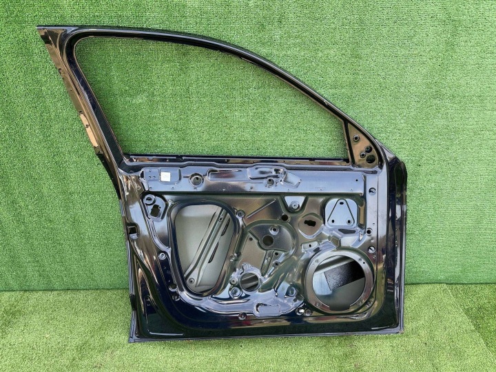 PORTES AUDI A1 GAUCHE AVANT 82G831311