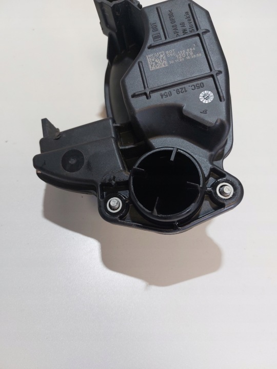 TUYAU FIL CONDUIT D'AIR VW AUDI 1.0TSI 05C129654