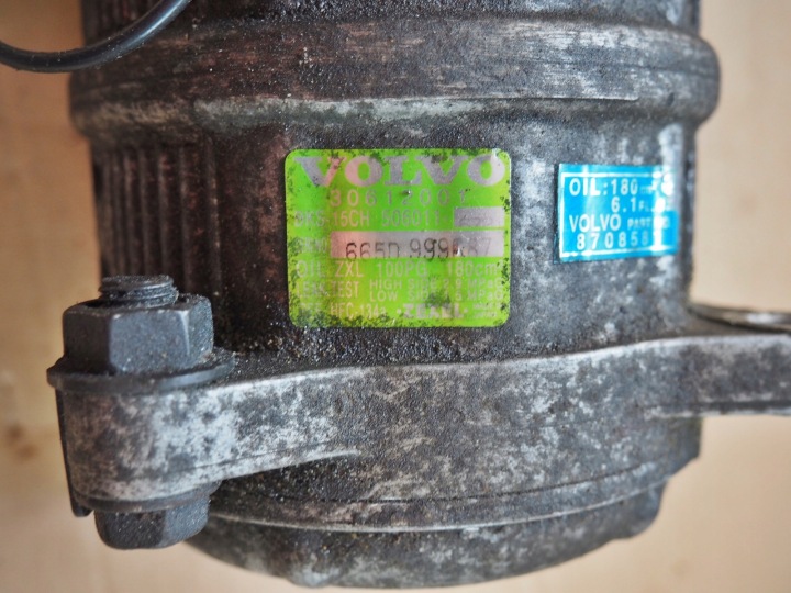 VOLVO V40 S40 COMPRESSEUR DE CLIMATISATION CLIMATISATION 30612001 8708581