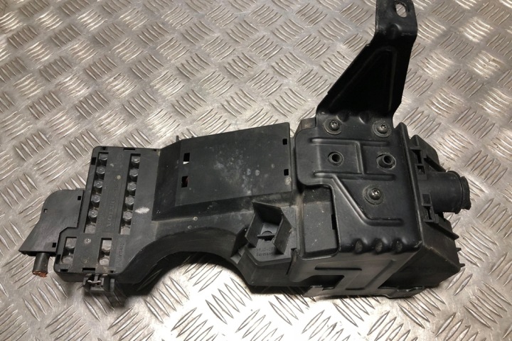 BOÎTE FUSIBLES VOLVO S80 I (TS, XY) 9168986 2.4L GASOLINE 103KW