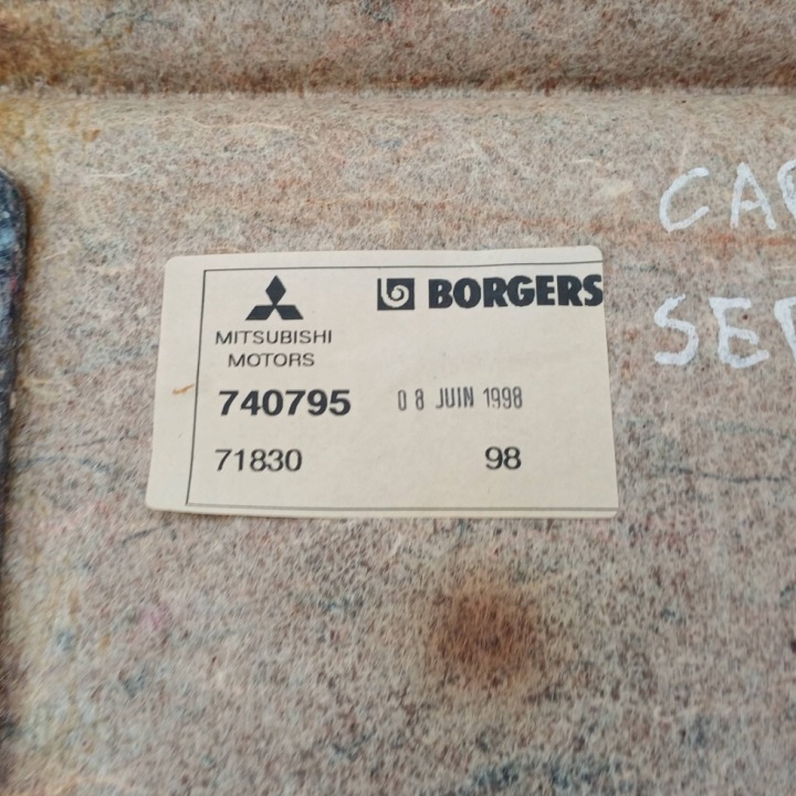 ÉTAGÈRE COUVERCLES DE COFFRE ARRIÈRE MITSUBISHI CARISMA BERLINE NR181